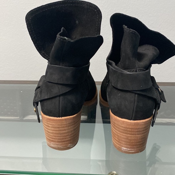 Ugg Block Heel Booties - Picture 3 of 4